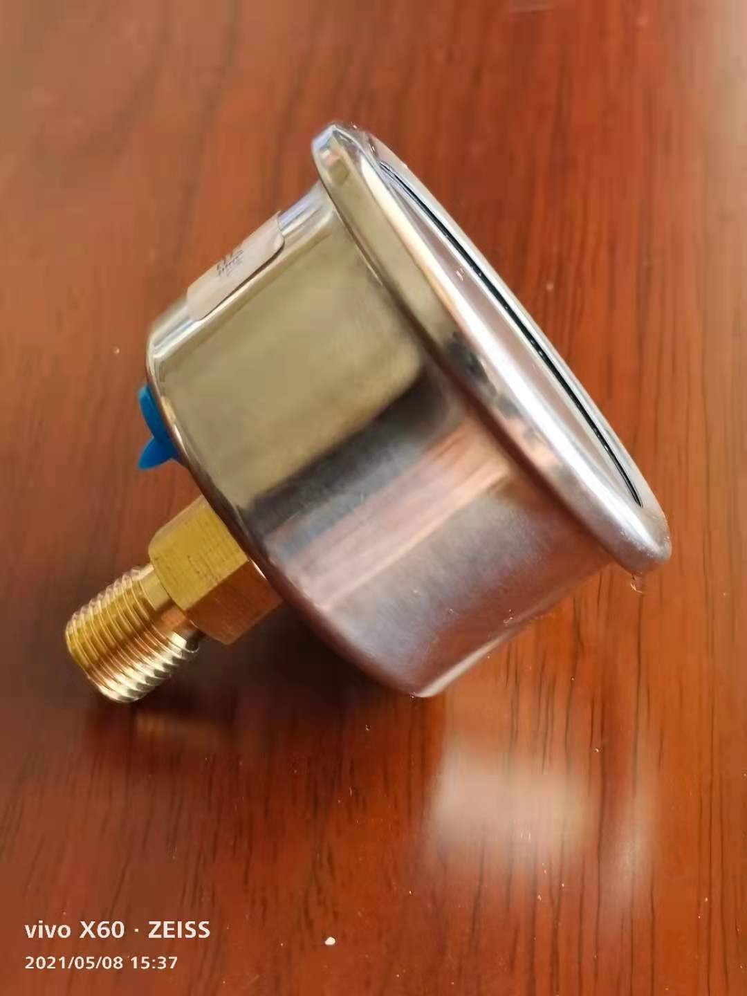 轴向不锈钢耐震压力表YTFN-40Z,2.5级，-0.1-0-25MPA